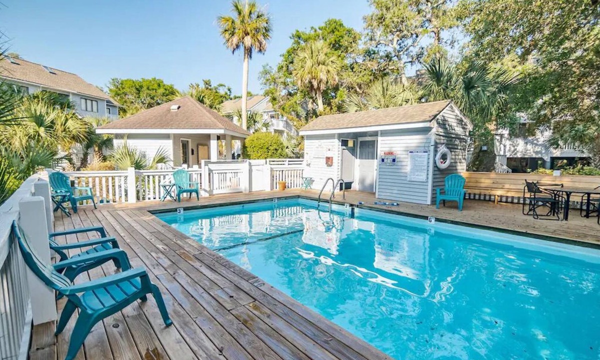 Bald Head Island Condo | July availability! 3BR Condo, BHI Club option, 2 golf carts! Near beaches