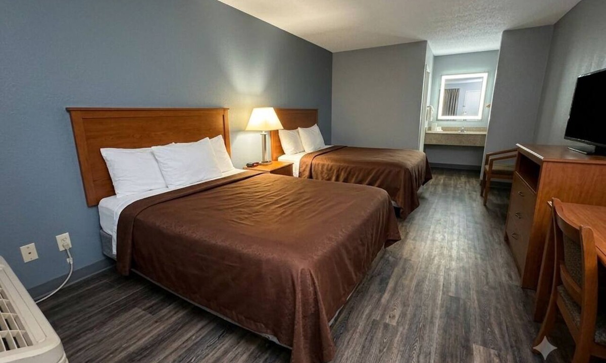 Oxford Hotel | King's Inn Motel