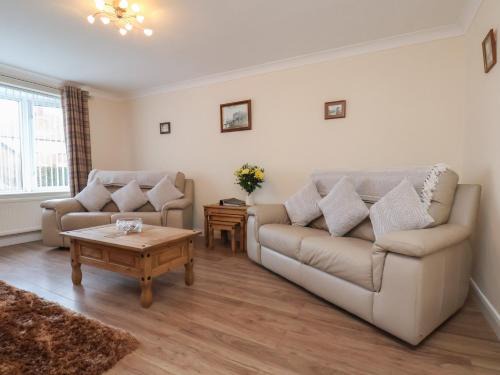 Whitby House | La Rochelle
