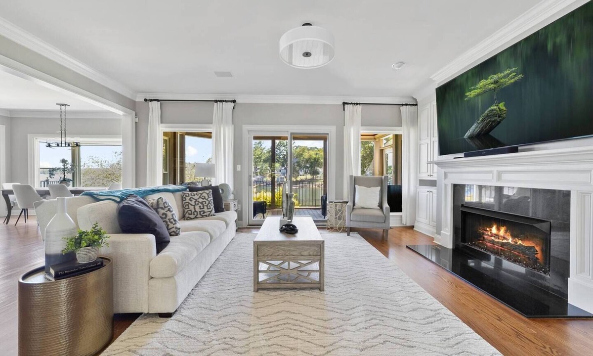 Cornelius House | Lake Norman Luxury Lakefront Home with Private Dock, Hottub and Pool