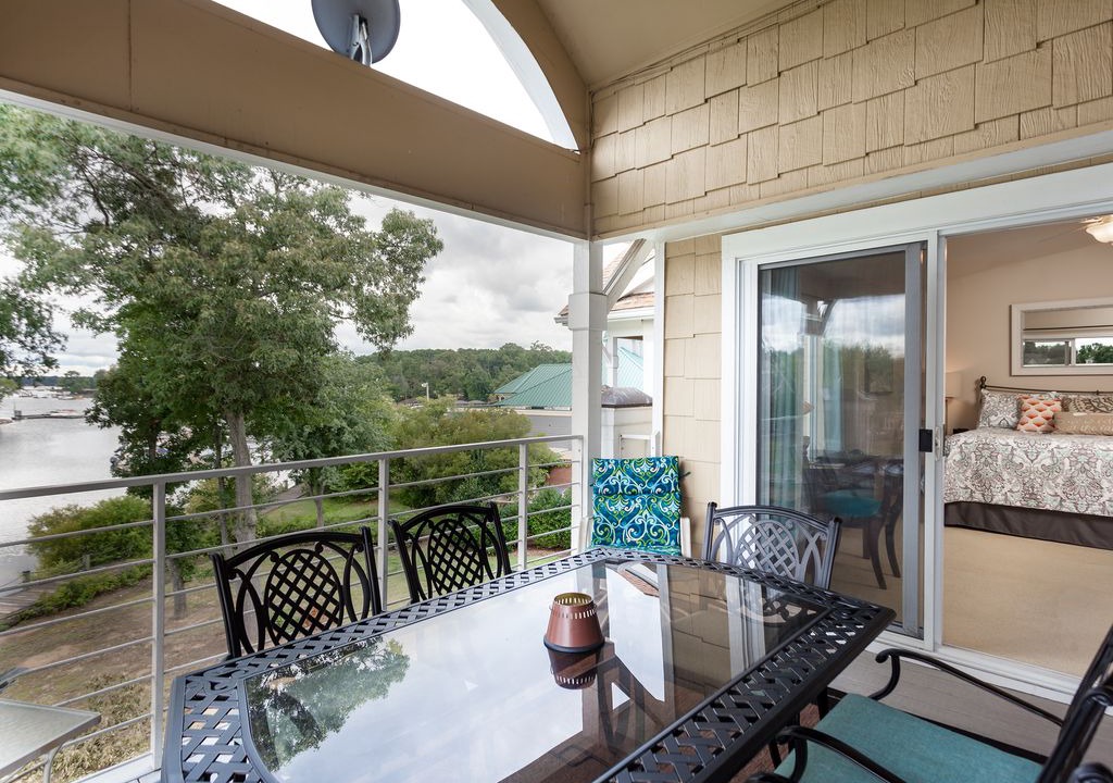 Cornelius Apartment | Lake Norman Luxury Waterfront 3rd floor with Elevator Condo