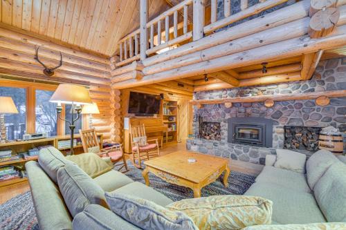 Webster House | Lakefront Cabin w/Sauna & Dock in Webster!