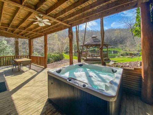 Mars Hill House | Lakeside Cabin - 2 Fireplaces-Hot Tub-Game Room