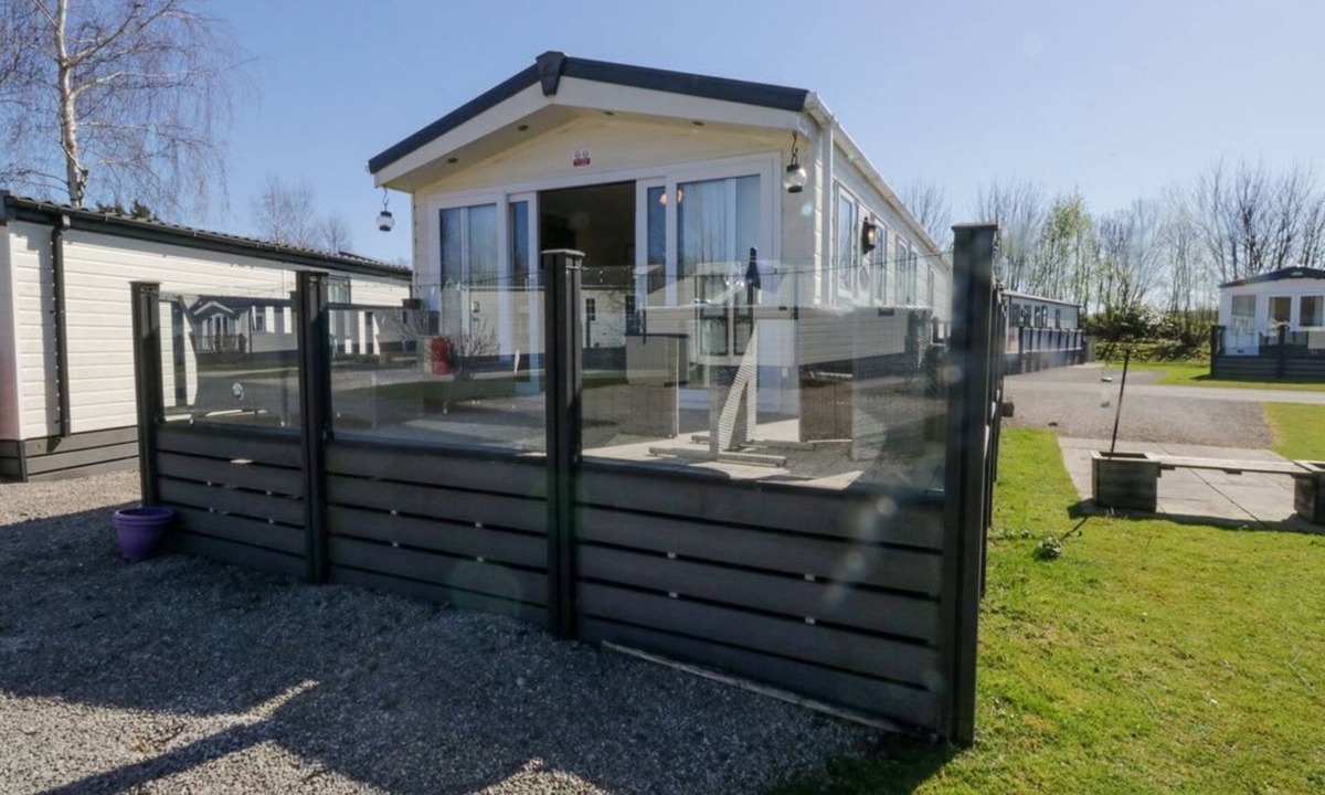 Warton Cabin | Lakeside Haven, Carnforth