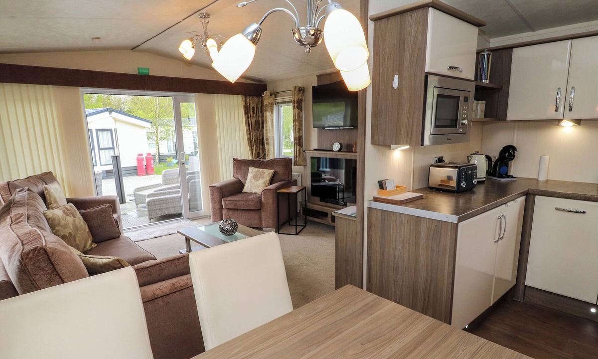 Warton Cottage | Lakeside Haven