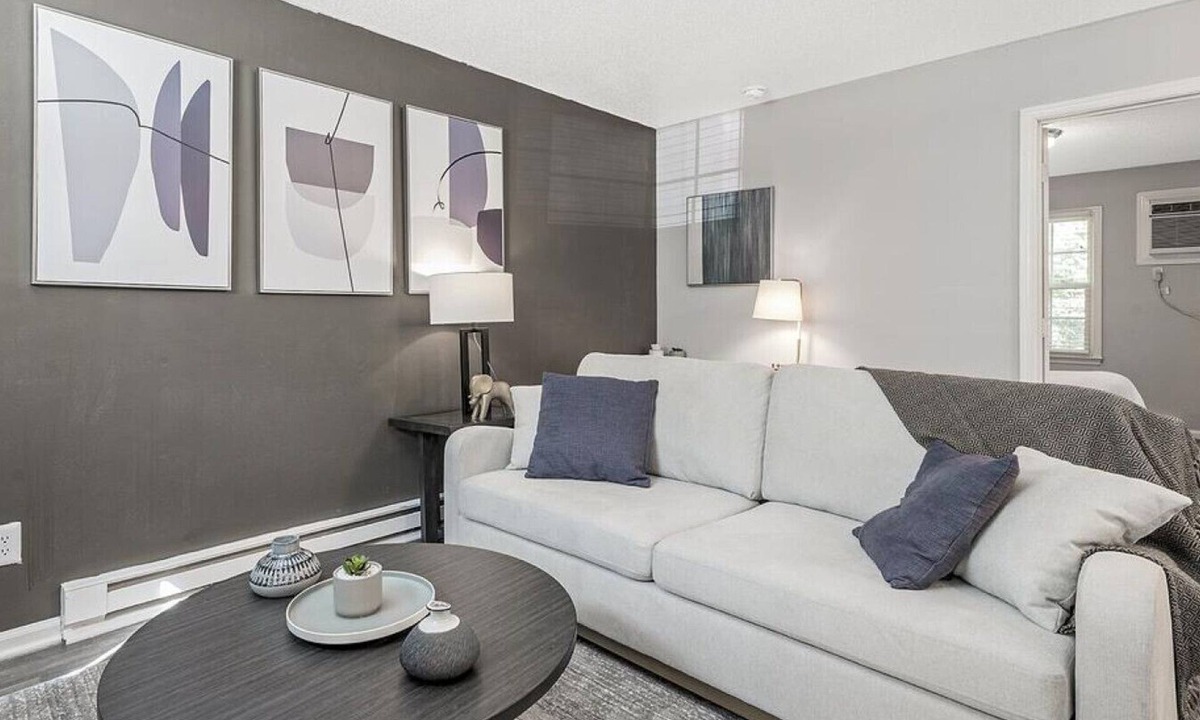 Greensboro Apartment | Landing at Timbercreek Apartments - 1 Bedroom in Downtown Greensboro