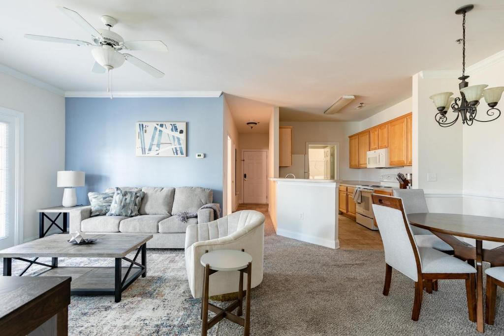 Carolina Forest Apartment | Landing Beautiful 2BD Clubhouse Gym
