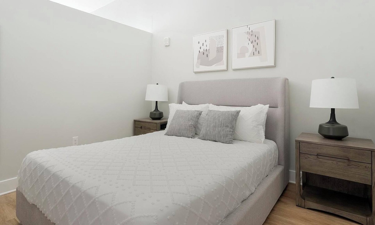 Downtown Apartment | Landing | Spectacular 1BD, Yoga Studio, Courtyard