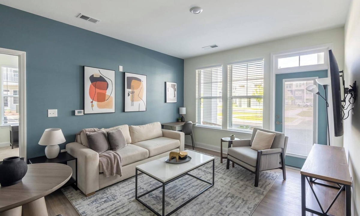 Wilmington Apartment | Landing | Spectacular 2BD, Pool, Gym