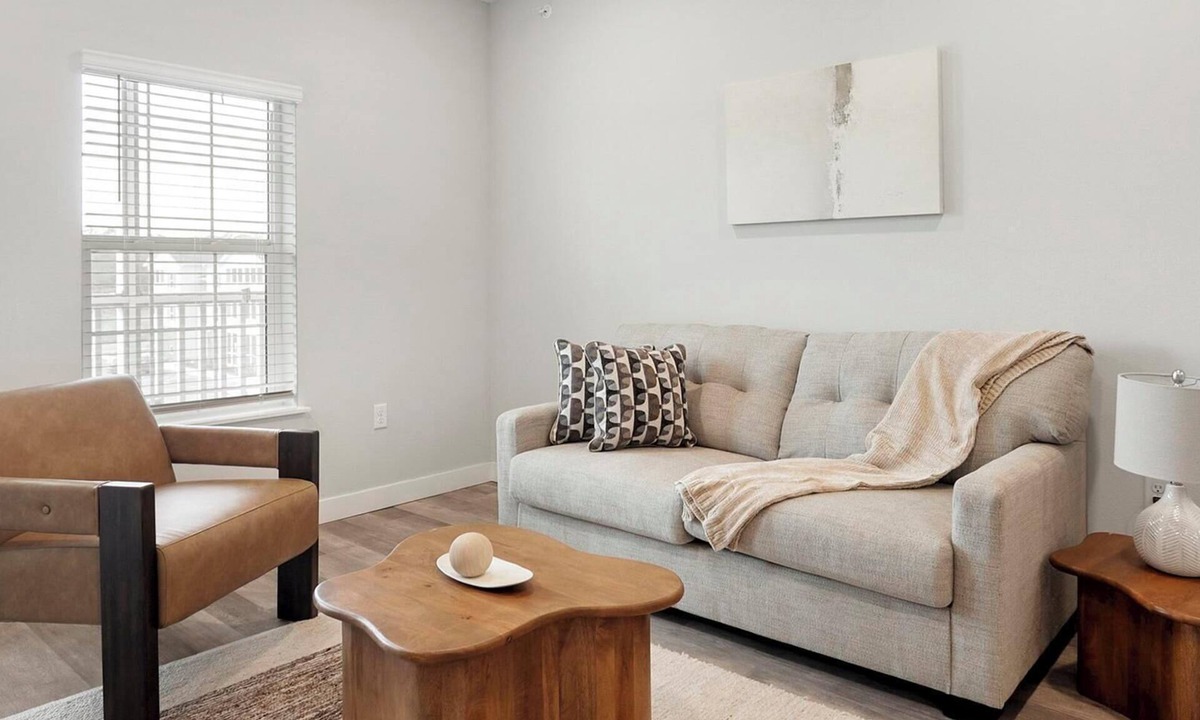 Beaufort Apartment | Landing | Spectacular 2BD, Gym