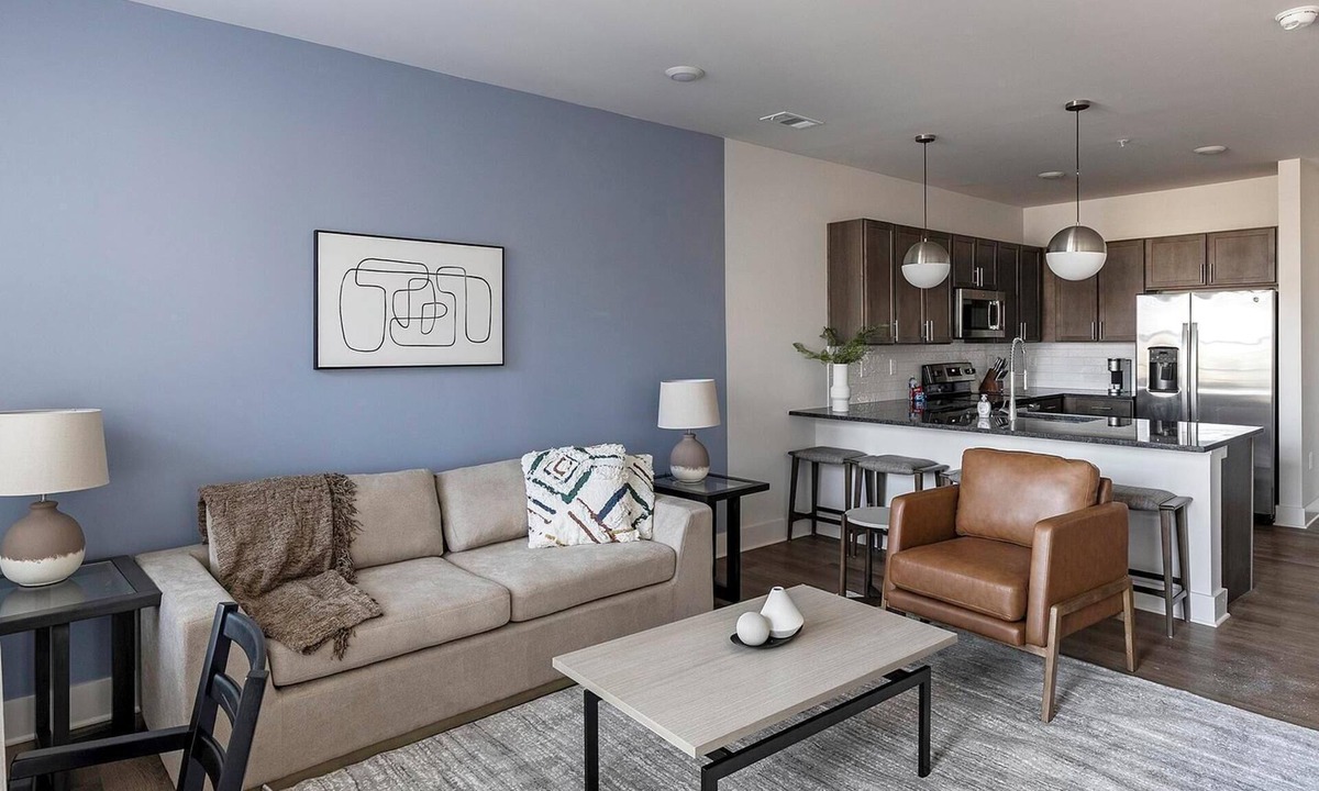 Madison Apartment | Landing | Stunning 1BD, Gym, Pool