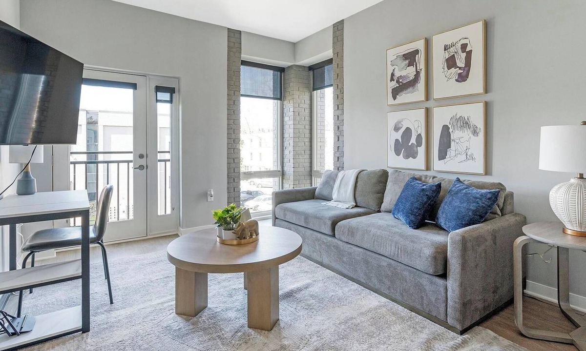 Nashville Apartment | Landing | Stunning 1BD, Gym, Courtyard