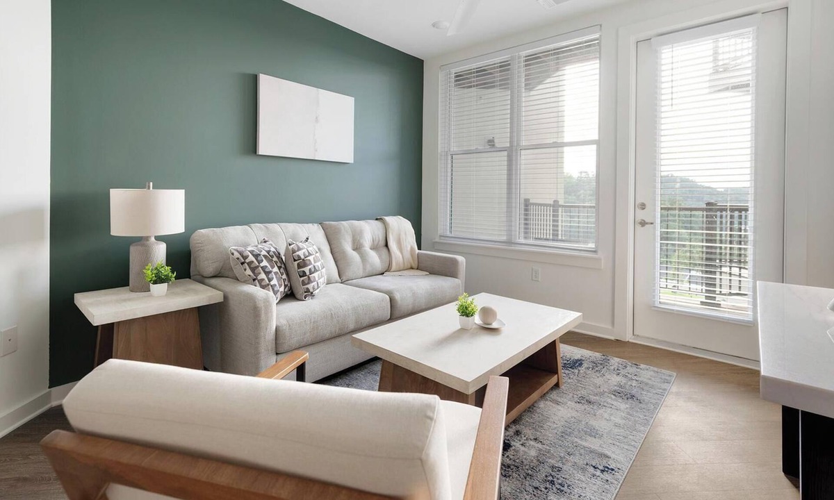 Brentwood Apartment | Landing | Stunning 2BD, Gym, Clubhouse