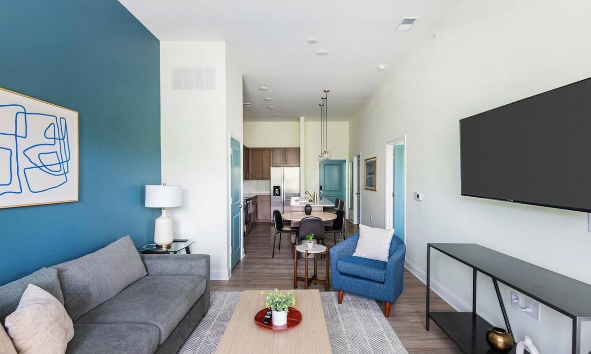 Wilmington Apartment | Landing | Stylish 1BD, Pool, Gym