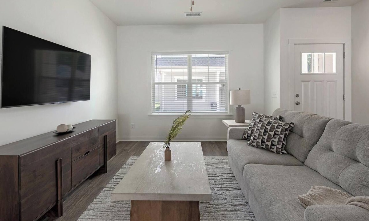 Port Wentworth Apartment | Landing | Stylish 2BD, Gym, Clubhouse