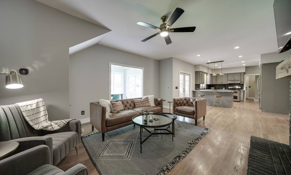 Pinehurst House | Large Pinehurst home tucked away in a quiet setting with private outdoor pool.