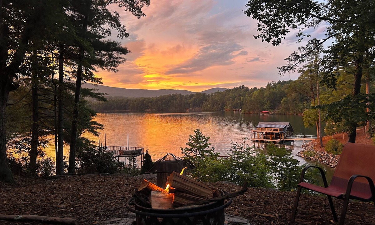Forest Lake Heights House | Last minute deals & Mtn. Views from Deck & Private Dock, Cozy firepit, & Cove