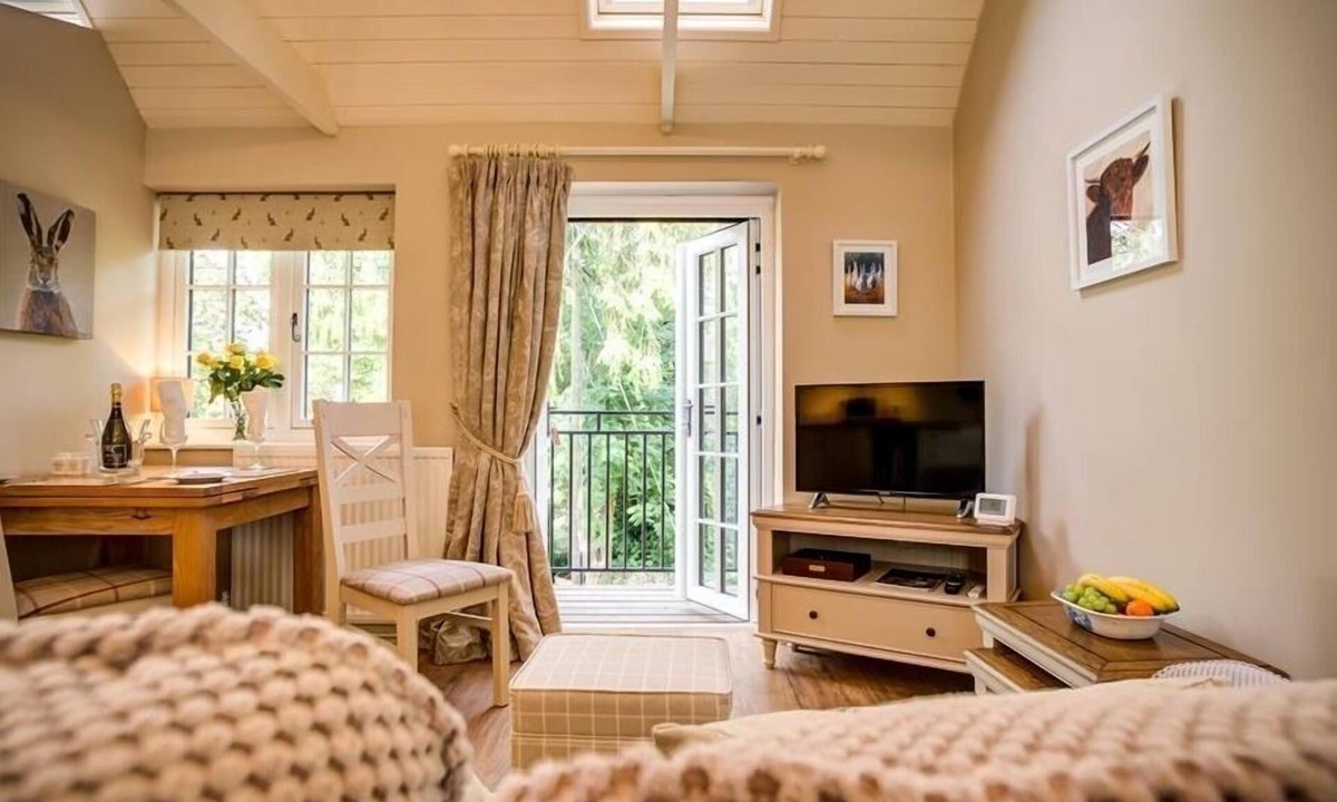 Burford Cottage | Lime Tree