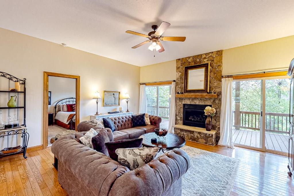 Whittier Apartment | Link Vacation