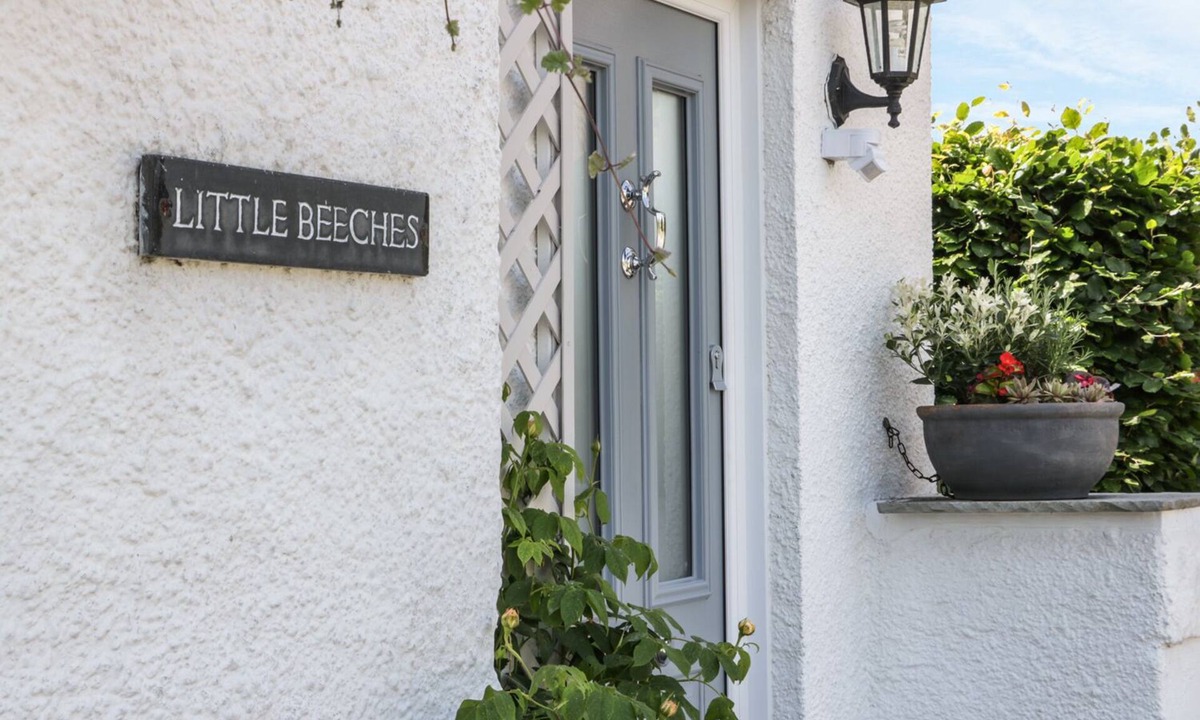 Gobowen Cottage | Little Beeches