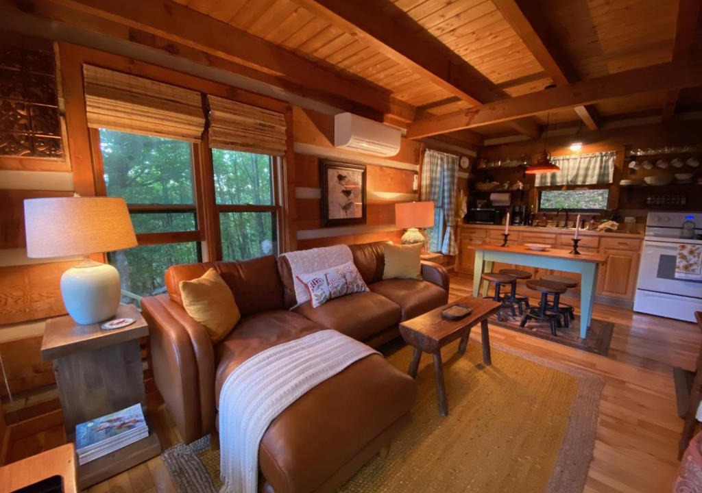Vilas House | Little Birdsong Cabin