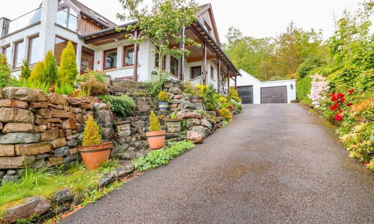 Fort William House | Little Danescroft, Corpach