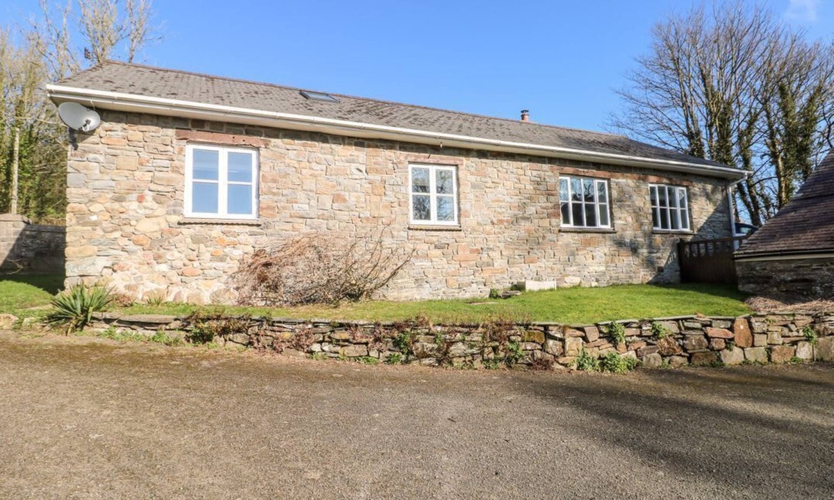 Llanfallteg House | Llety'r Llwynog, Tenby