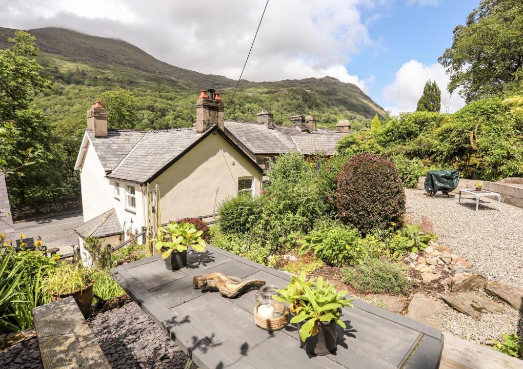 Nant Gwynant House | Llys Elen