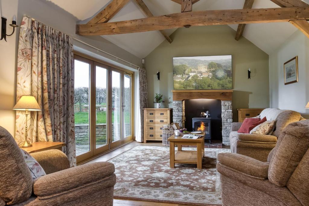 Orleton House | Long Barn