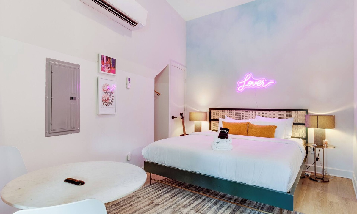 Buena Vista House | Love Story Studio | Swiftie-Inspired DT Nash Stay