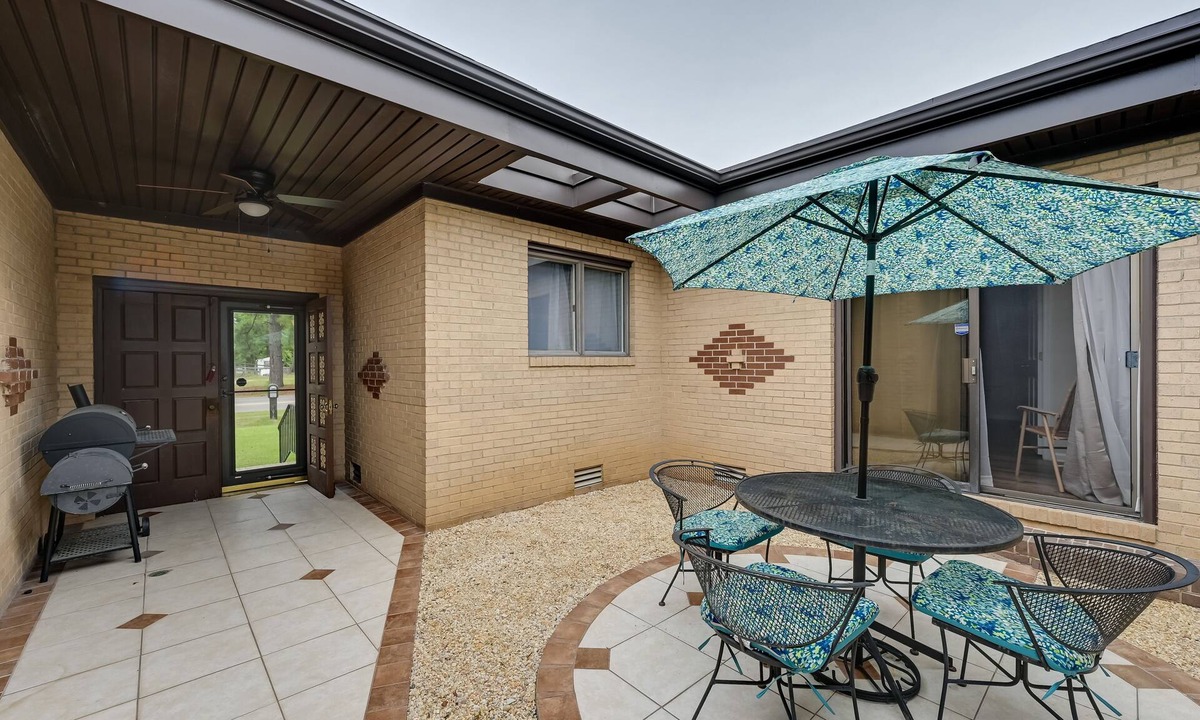 Goldsboro House | Lovely Goldsboro Home w/Yard & Grill!