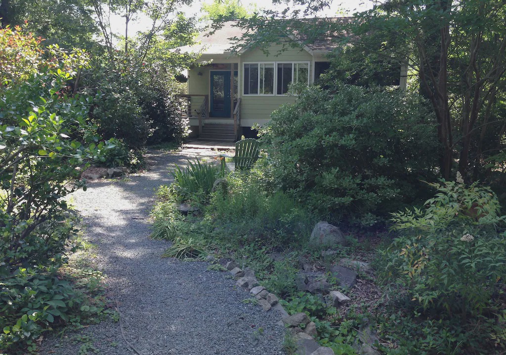 Carrboro House | Lovely private Carrboro house–-steps from downtown