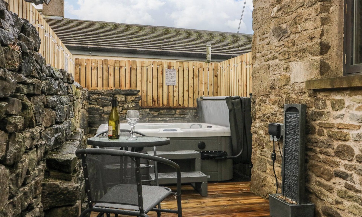 Orton Cottage | Low Fold Cottage