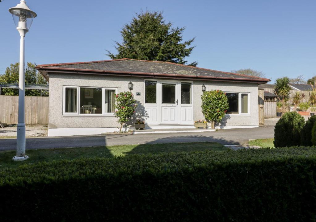 Truro House | Lower Brambleside