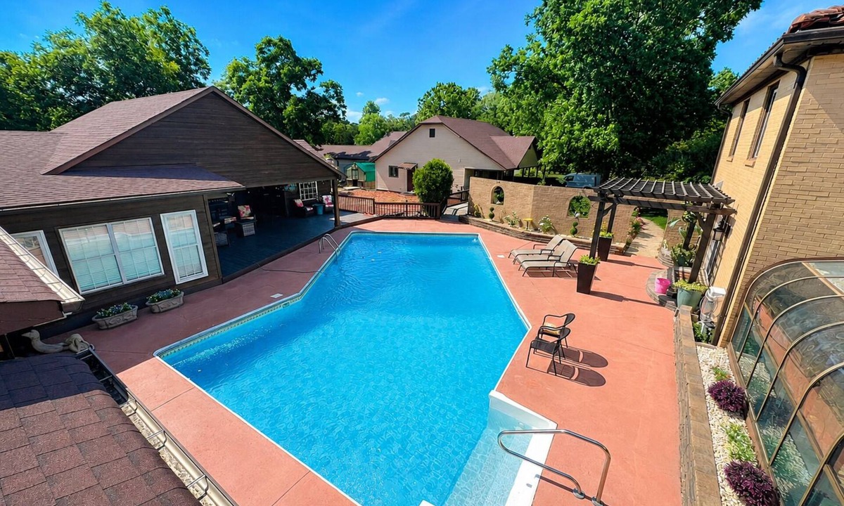 Leland House | Luxury Estate with Pool, Pavilion & King Suites Near Beaches