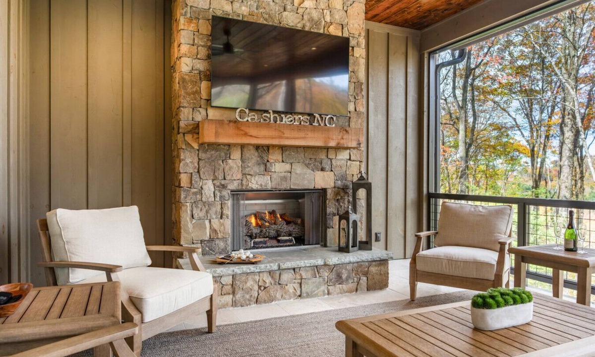 Cashiers House | Luxury Mountain Home | Fireplace & Scenic Views