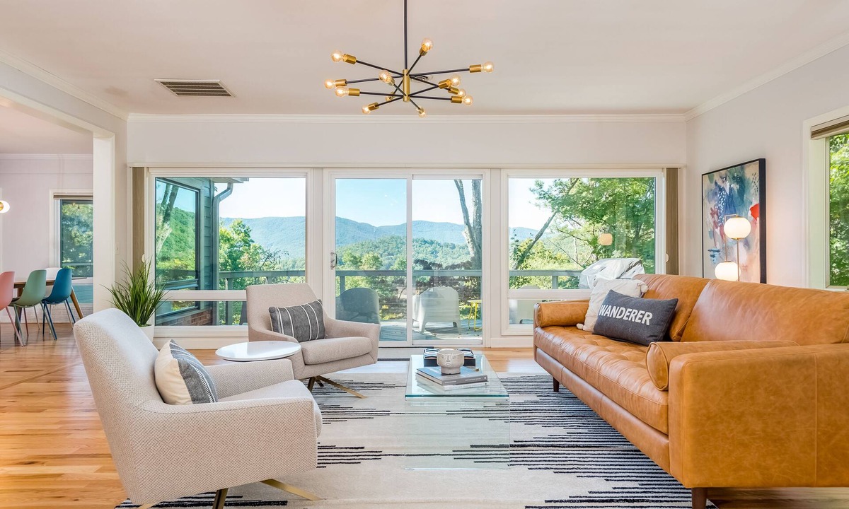 Black Mountain House | Luxury mountain home with hot tub, theater, pool table & million dollar views