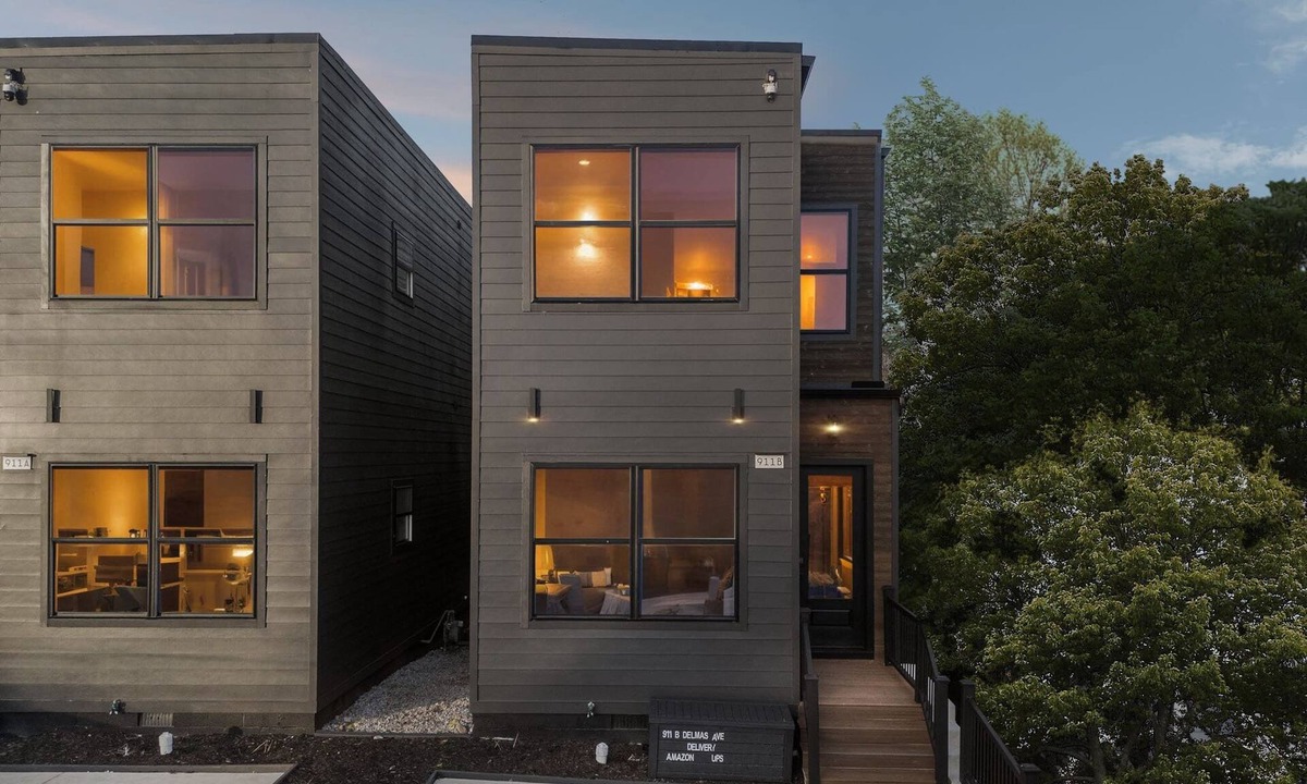 East Hill House | Luxury Spa Retreat | Sauna, Hot Tub and Fire Pit