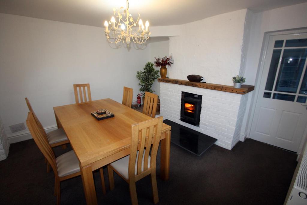 Lymm House | Lymm Cottage