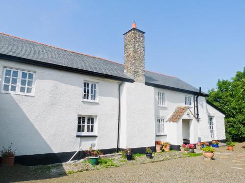 Bideford House | Lynches