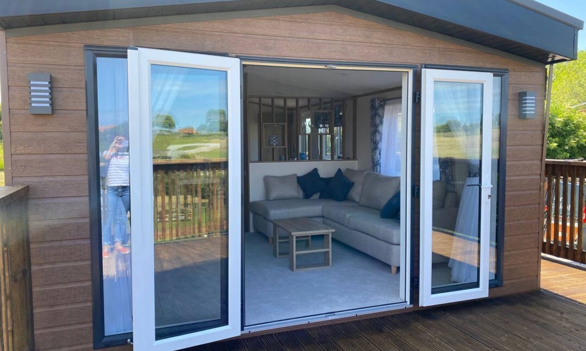 Briggswath Cabin | Magnolia Lodge North Yorkshire