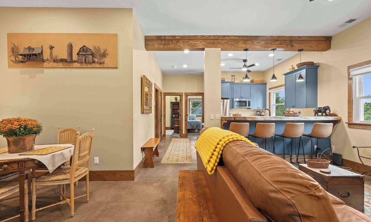 Highlands Apartment | Main Street Elevated