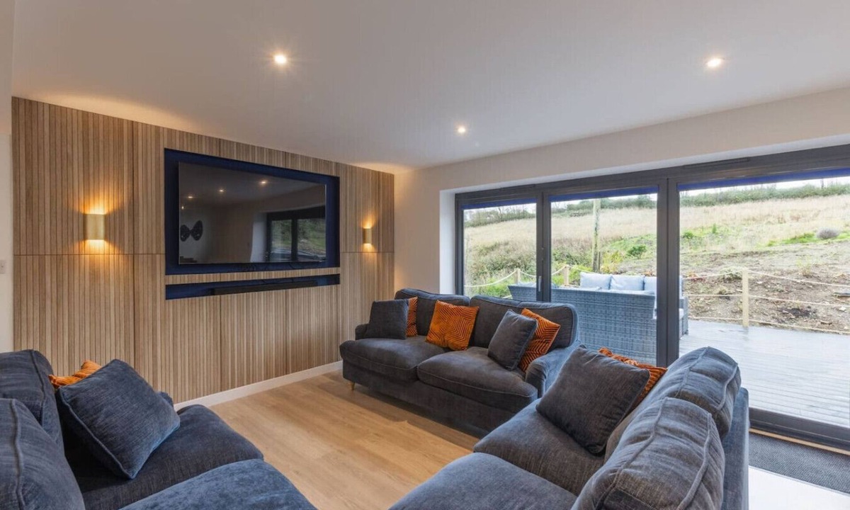 Wainhouse Corner Cottage | Manor a spacious modern cottage for families or groups
