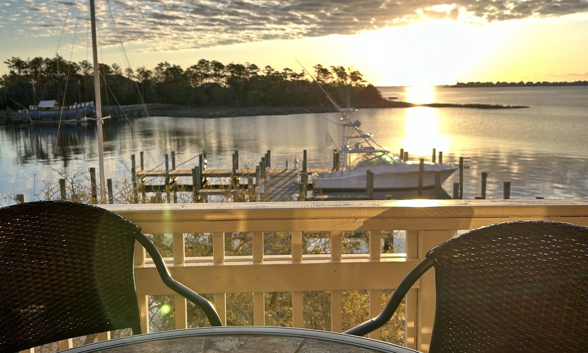 Historic Downtown Manteo Condo | Manteo, NC Downtown Waterfront!