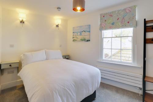 Old Town Hastings House | master accommodation suite 5