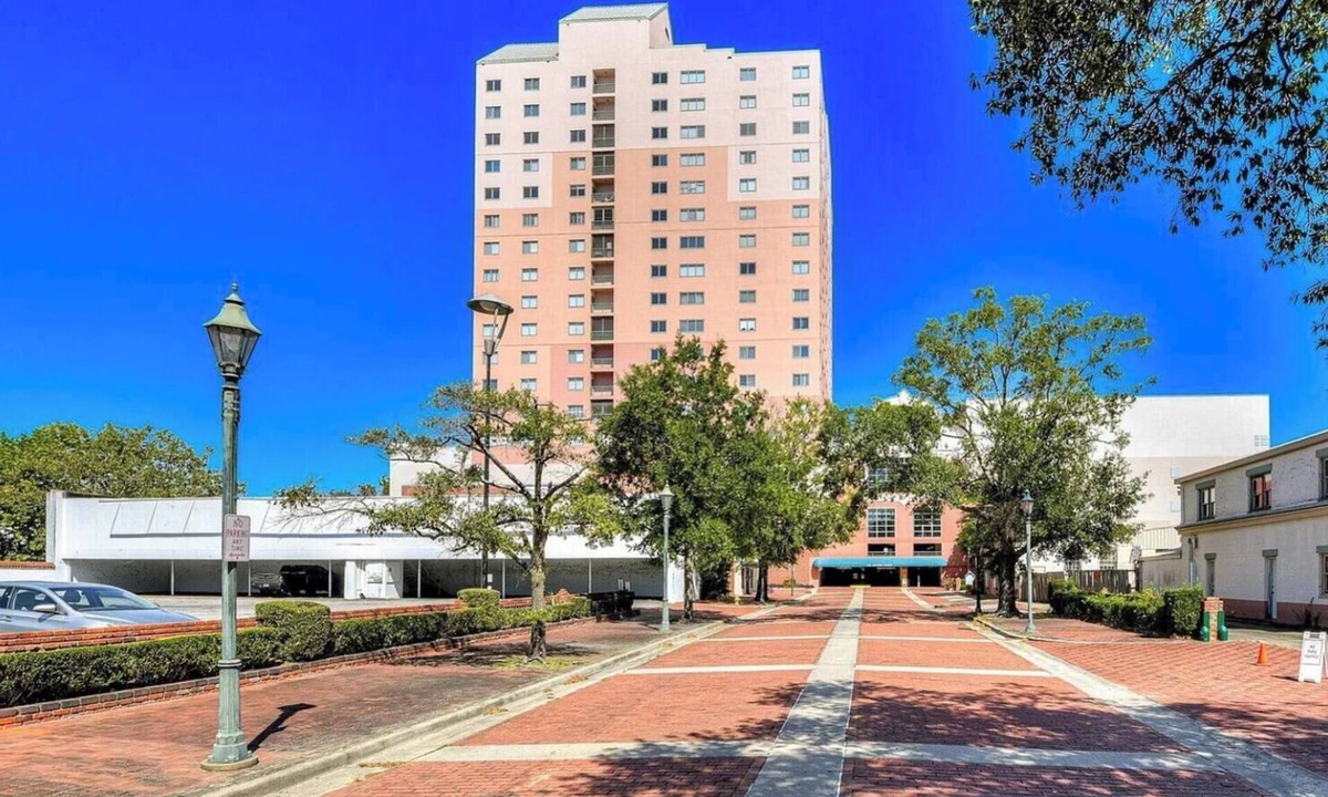 Downtown Condo | Masters Tournament: Spacious 2BR 2BA in a secured building in downtown Augusta