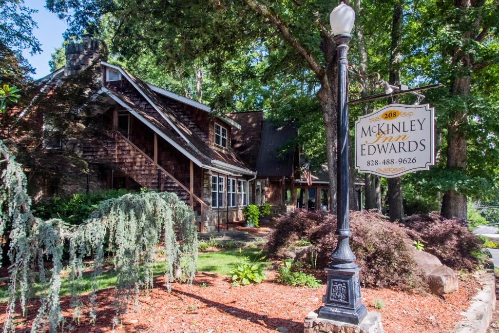Bryson City House | McKinley Edwards Inn