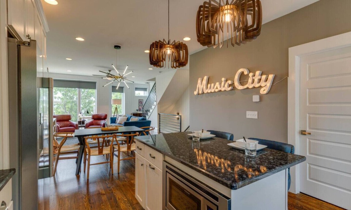 Eighth Avenue House | Melrose Townhome Balcony|Walkable to Coffee & Eats