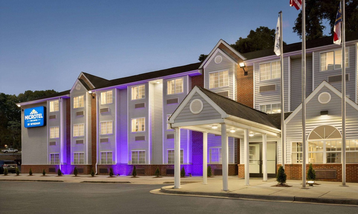Southeast Raleigh Hotel | Microtel Inn & Suites by Wyndham Raleigh