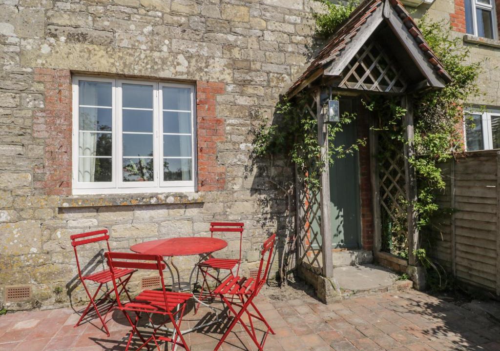 Ebbesborne Wake House | Middle Cottage